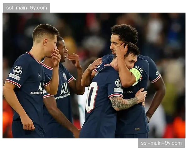 全场战报：巴黎圣日耳曼3-2逆转击败曼城，梅西替补传射